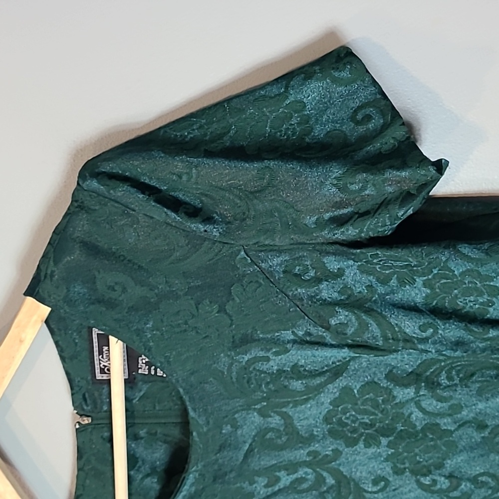 VINTAGE 1990s Emerald Green Satin Floral Dress Jewel Tone Jaquard Size 10P - Picture 4 of 8
